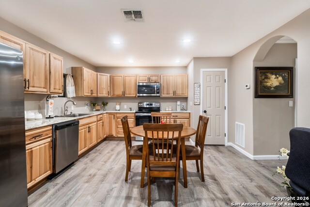 Image 75 of 99 For 103 Rio Grande Dr