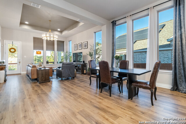 Image 15 of 50 For 1030 Cadogan Squire