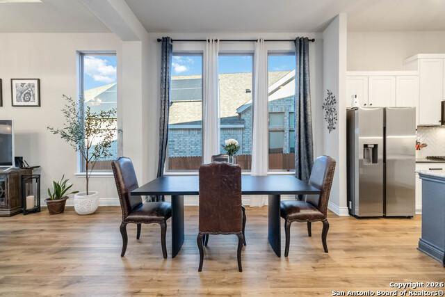 Image 16 of 50 For 1030 Cadogan Squire