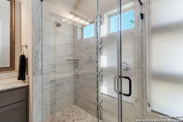 Image 32 of 50 For 1030 Cadogan Squire