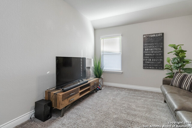 Image 41 of 50 For 1030 Cadogan Squire