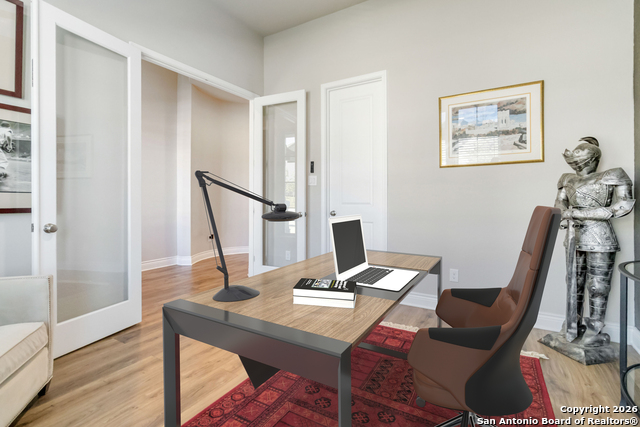 Image 7 of 50 For 1030 Cadogan Squire