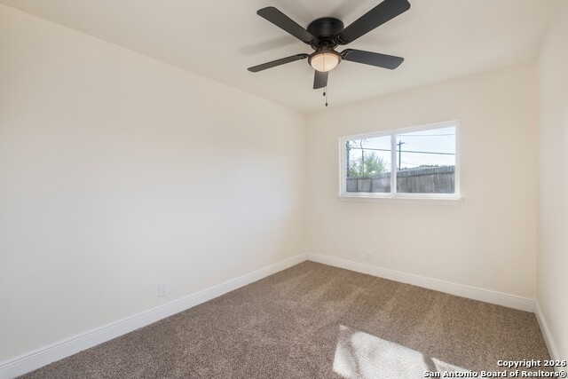 Image 20 of 39 For 3330 Sackville Dr