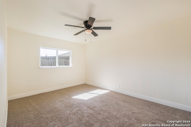 Image 22 of 39 For 3330 Sackville Dr