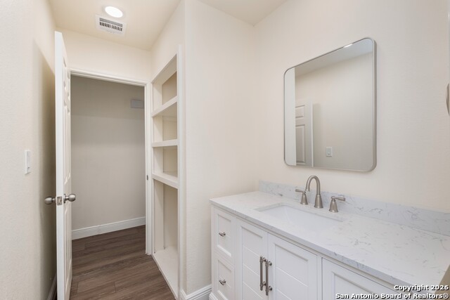 Image 26 of 39 For 3330 Sackville Dr