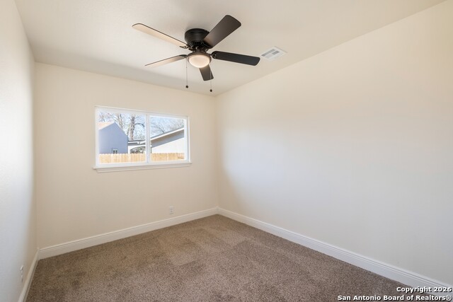 Image 27 of 39 For 3330 Sackville Dr