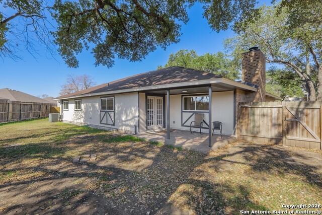 Image 35 of 39 For 3330 Sackville Dr