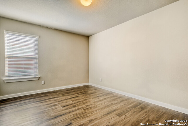 Image 22 of 27 For 10583 Penelope