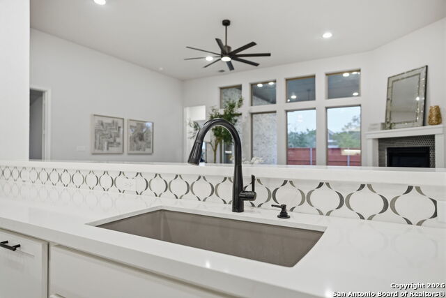 Image 22 of 50 For 1611 Kinder  