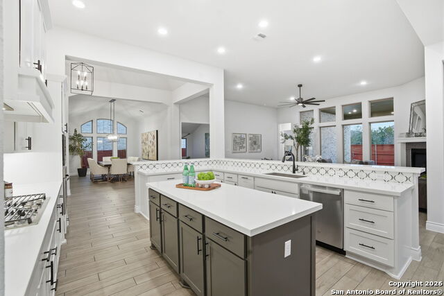 Image 24 of 50 For 1611 Kinder  