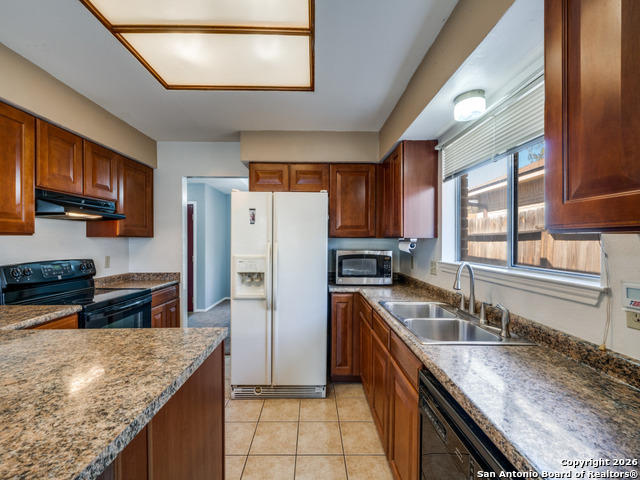 Image 11 of 25 For 206 Meadowland