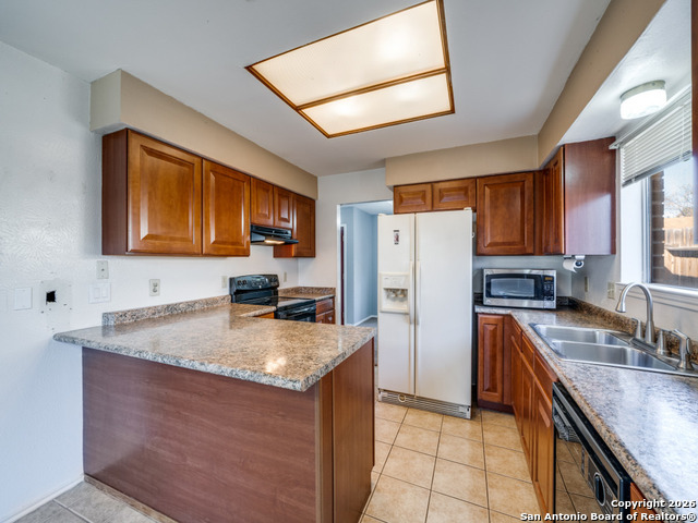 Image 12 of 25 For 206 Meadowland