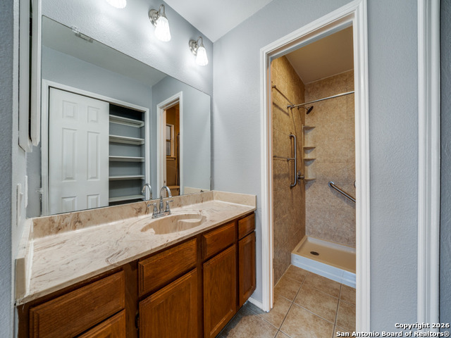 Image 18 of 25 For 206 Meadowland