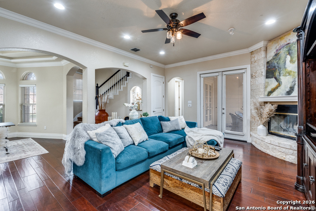 Image 10 of 37 For 603 Hillsong