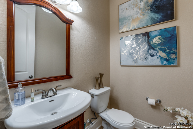 Image 15 of 37 For 603 Hillsong