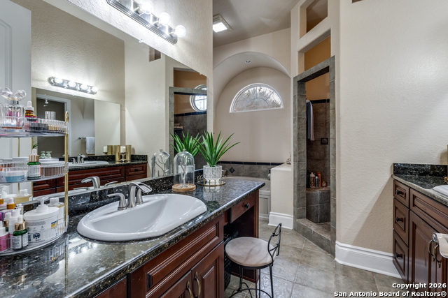 Image 18 of 37 For 603 Hillsong