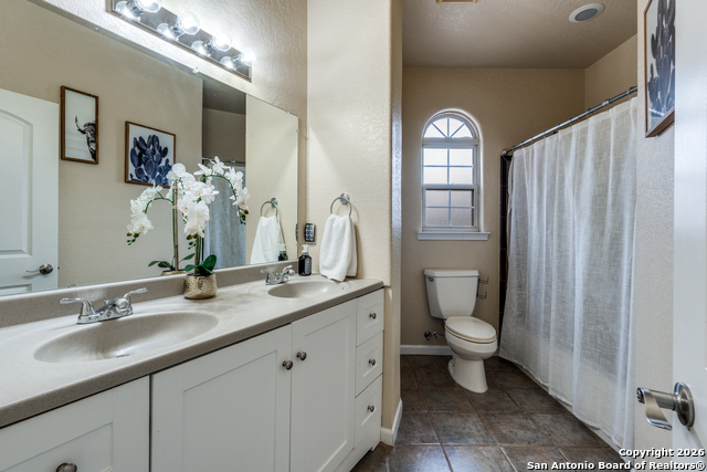 Image 27 of 37 For 603 Hillsong