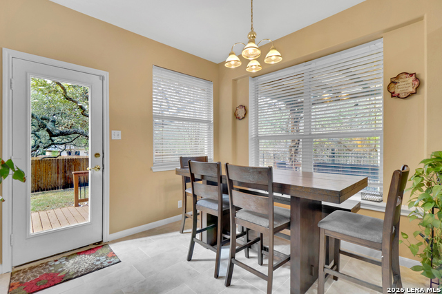 Listing photo id 13 for 2611 Menard  