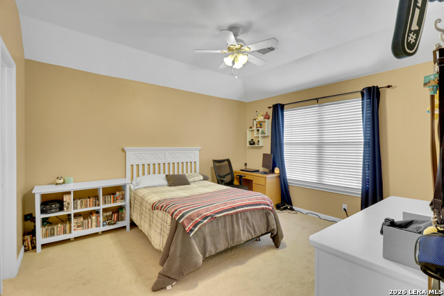 Listing photo id 19 for 2611 Menard  