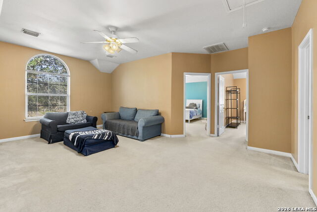 Listing photo id 22 for 2611 Menard  