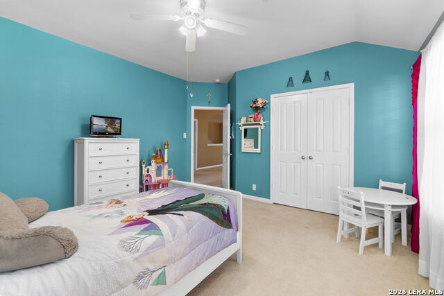 Listing photo id 26 for 2611 Menard  