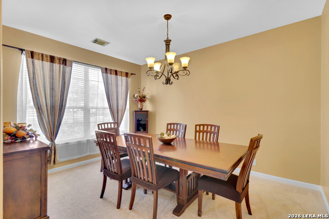 Listing photo id 6 for 2611 Menard  