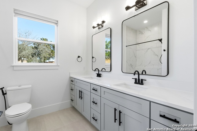 Image 17 of 36 For 389 Rio Cir  