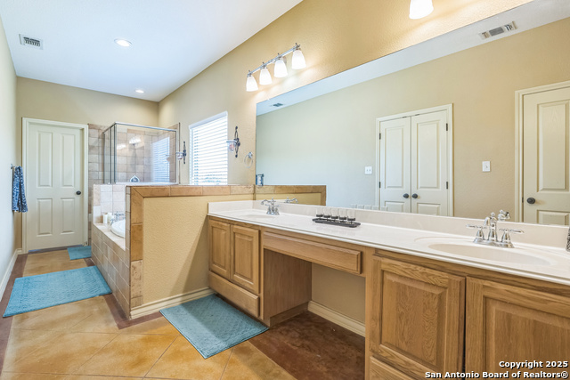 Image 14 of 35 For 448 Western  