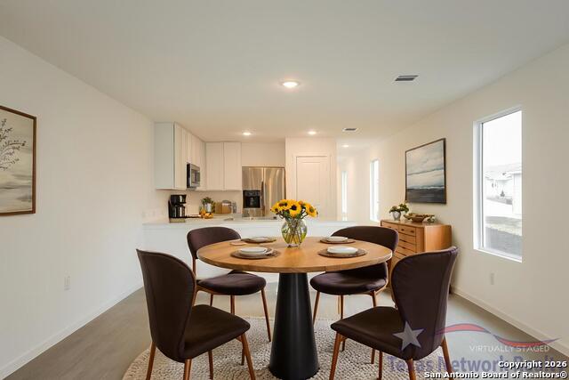 Image 5 of 19 For 8523 Logan Sapphire