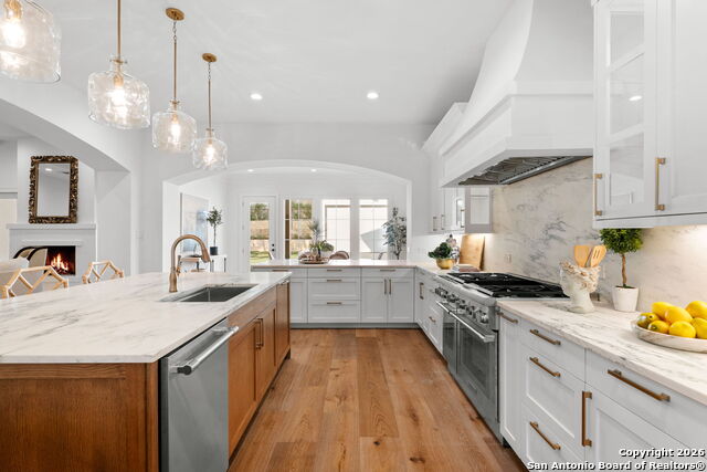 Image 15 of 37 For 817 Garraty  