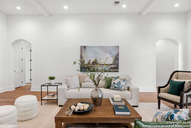 Image 18 of 37 For 817 Garraty  