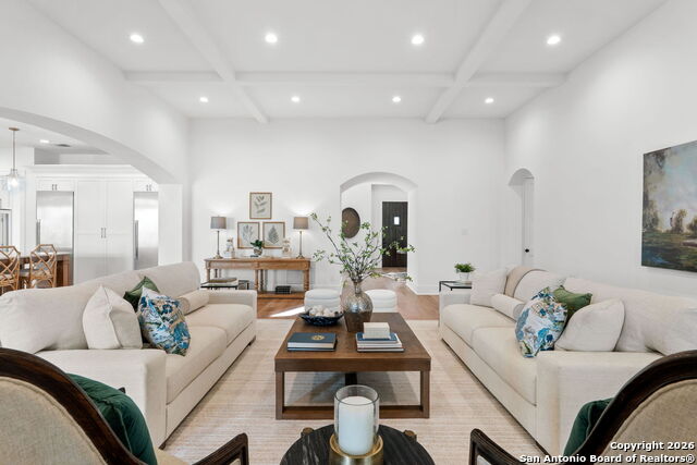 Image 26 of 37 For 817 Garraty  