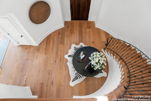 Image 34 of 37 For 817 Garraty  