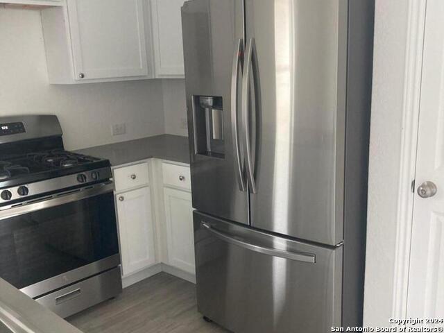 Image 4 of 13 For 9106 Selene Place