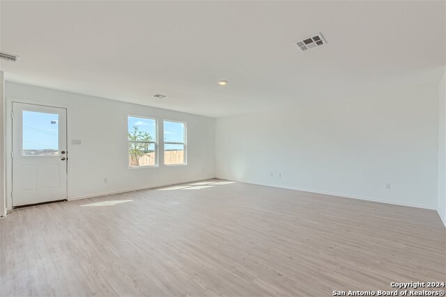 Image 5 of 13 For 9106 Selene Place