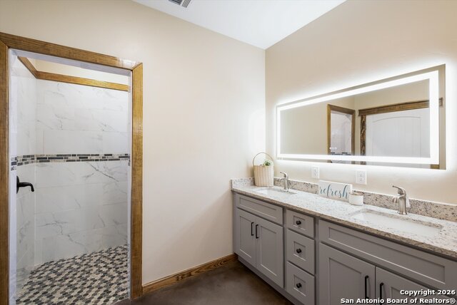 Image 20 of 29 For 237 Hopi Trail