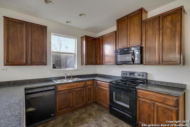 Image 13 of 27 For 2435 Sundrop Bay