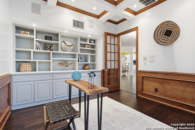 Image 50 of 57 For 2435 Winding View