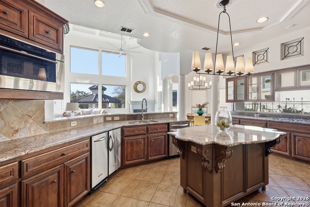 Image 6 of 57 For 2435 Winding View