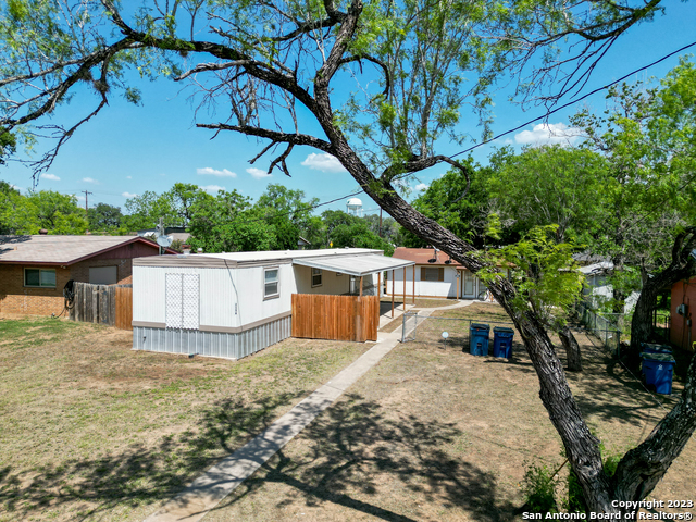 Image 2 of 31 For 215 Greenlawn Ave  A