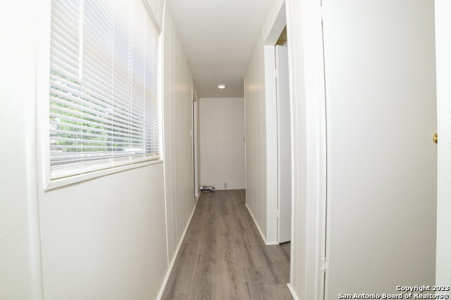 Image 21 of 31 For 215 Greenlawn Ave  A