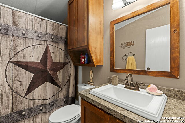 Image 16 of 51 For 166 Elm Shore