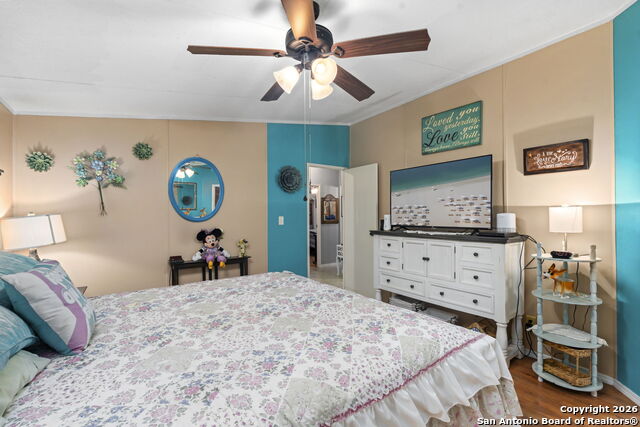 Image 18 of 51 For 166 Elm Shore