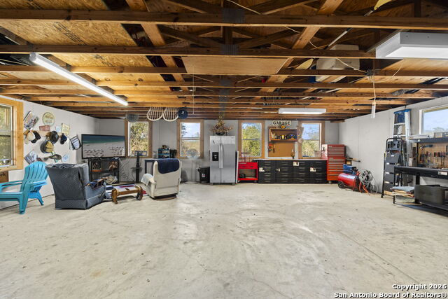 Image 25 of 51 For 166 Elm Shore