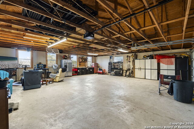 Image 26 of 51 For 166 Elm Shore