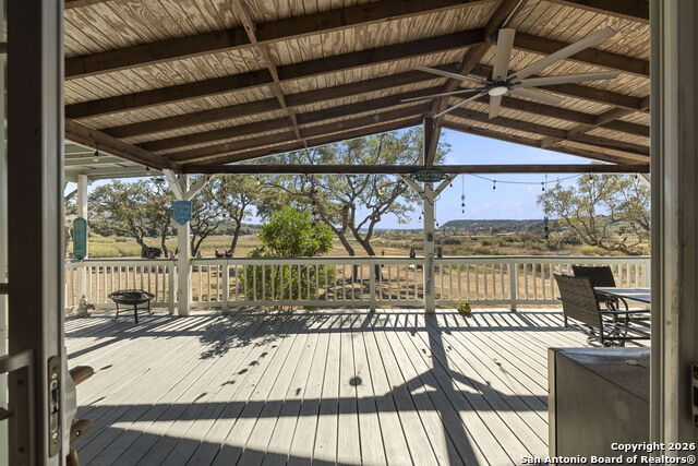 Image 28 of 51 For 166 Elm Shore