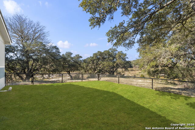 Image 38 of 51 For 166 Elm Shore