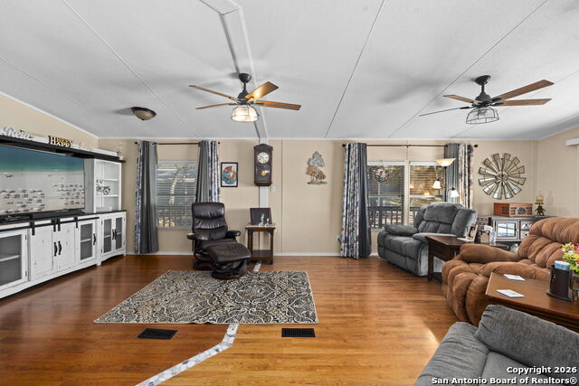 Image 4 of 51 For 166 Elm Shore