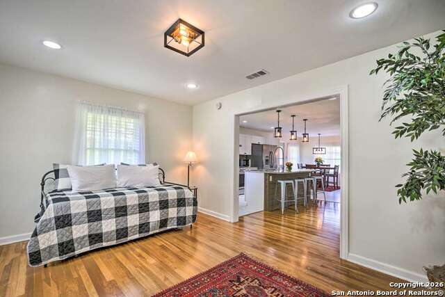 Image 3 of 24 For 1519 Santa Anna