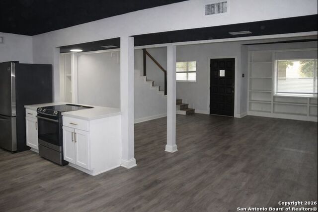 Image 4 of 22 For 27909 Bonn Mountain